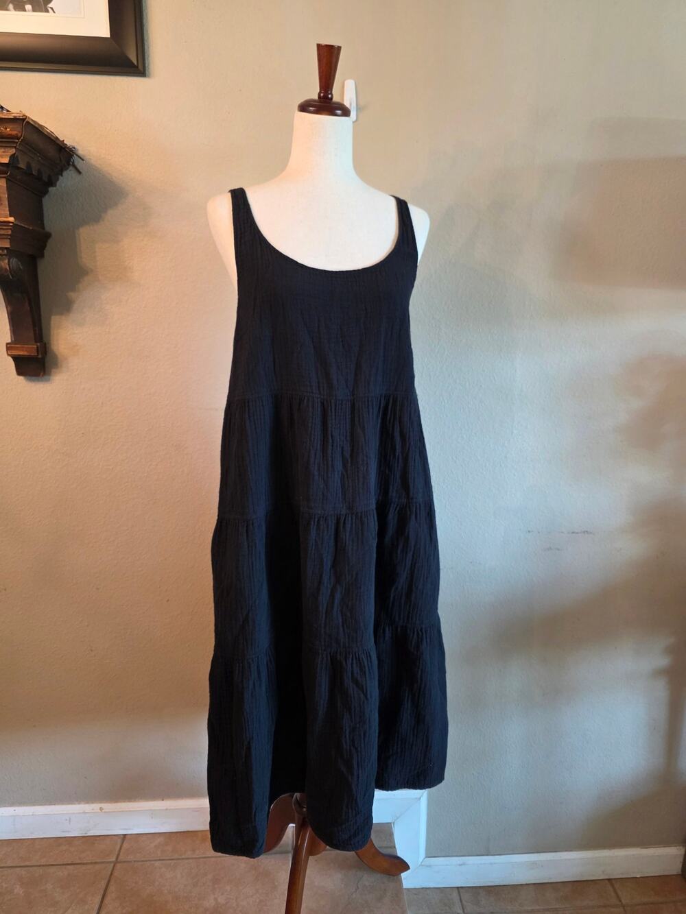 Aritzia Wilfred Free Firefly Black Gauzy Midi Dress SZ M Tiered Organic Cotton